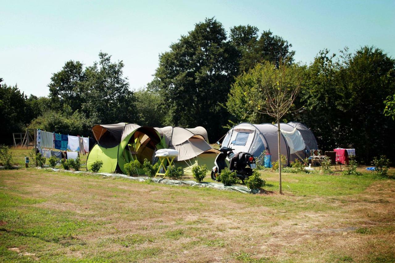 Camping Au Pre De L'Etang Sainte-Foy  Экстерьер фото